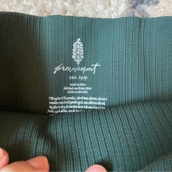 Logo- Free People Good Karma Running Shorts💚 - Picture 4 of 6